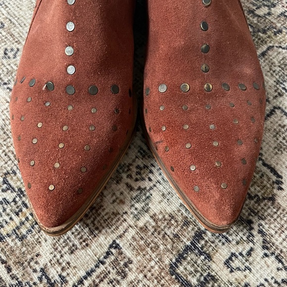 FREE PEOPLE Aquarian Rust Suede Ankle Boots Sz. 38 - Picture 2 of 12